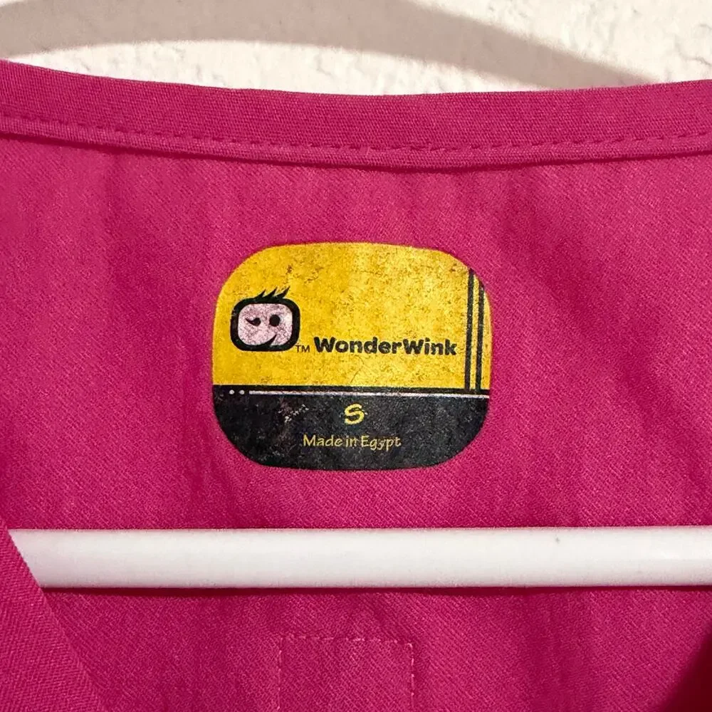 Women’s Wonder Wink pink matching scrub set sz S nurse attire medical colorful